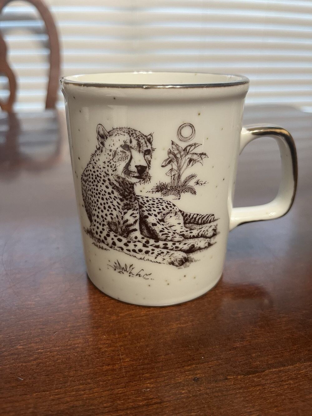 Vintage San Diego Zoo Cheetah Ceramic Speckled Mug Japan